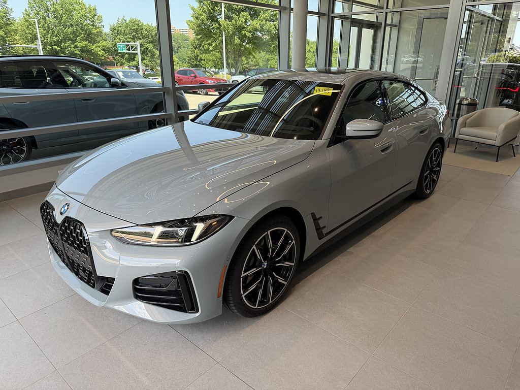 New 2026 BMW 430i xDrive w/ M Sport Package AWD/4WD image 3