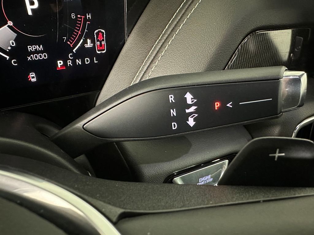 Used 2025 GMC Yukon Elevation image 21