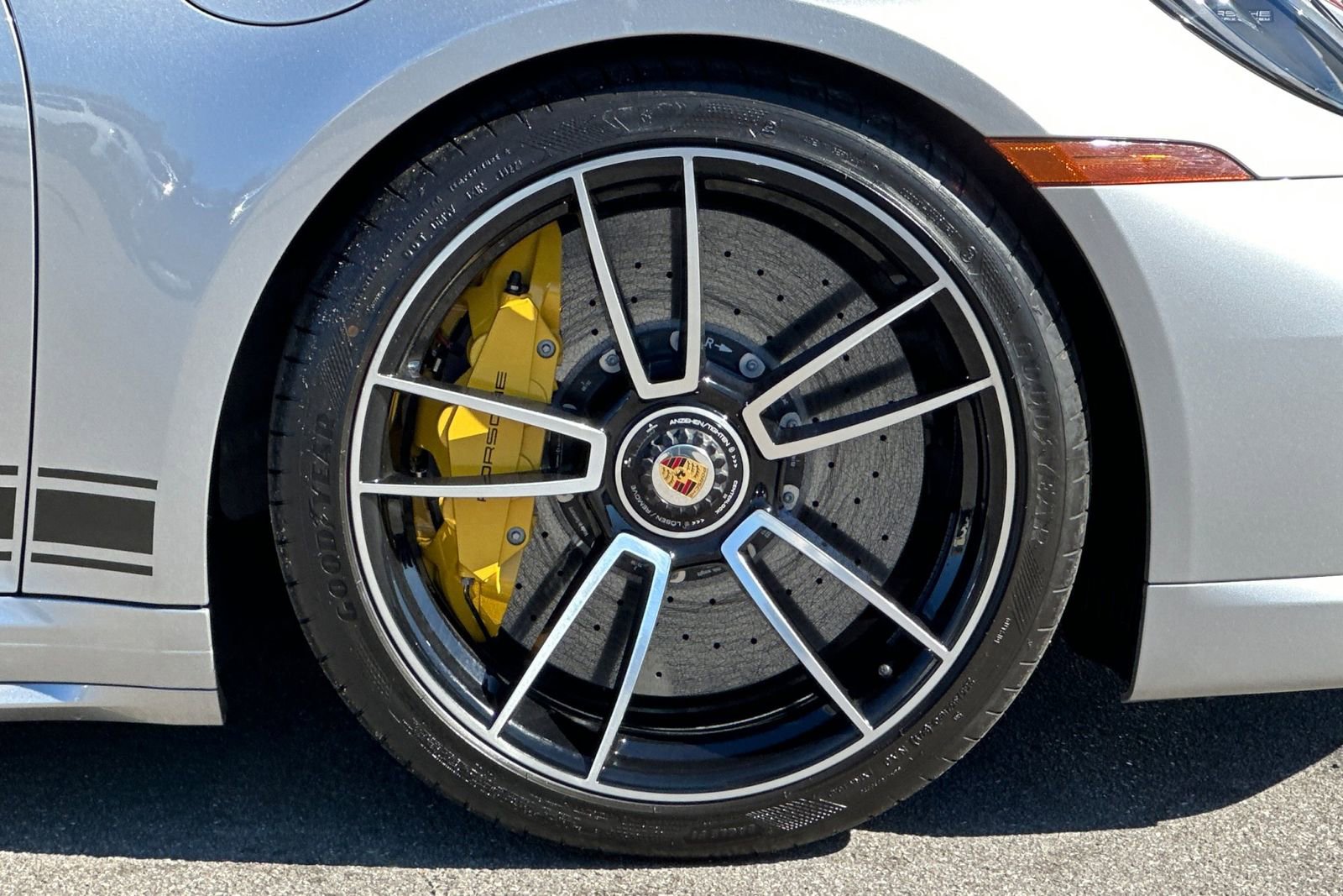 Used 2022 Porsche 911 Turbo S image 42