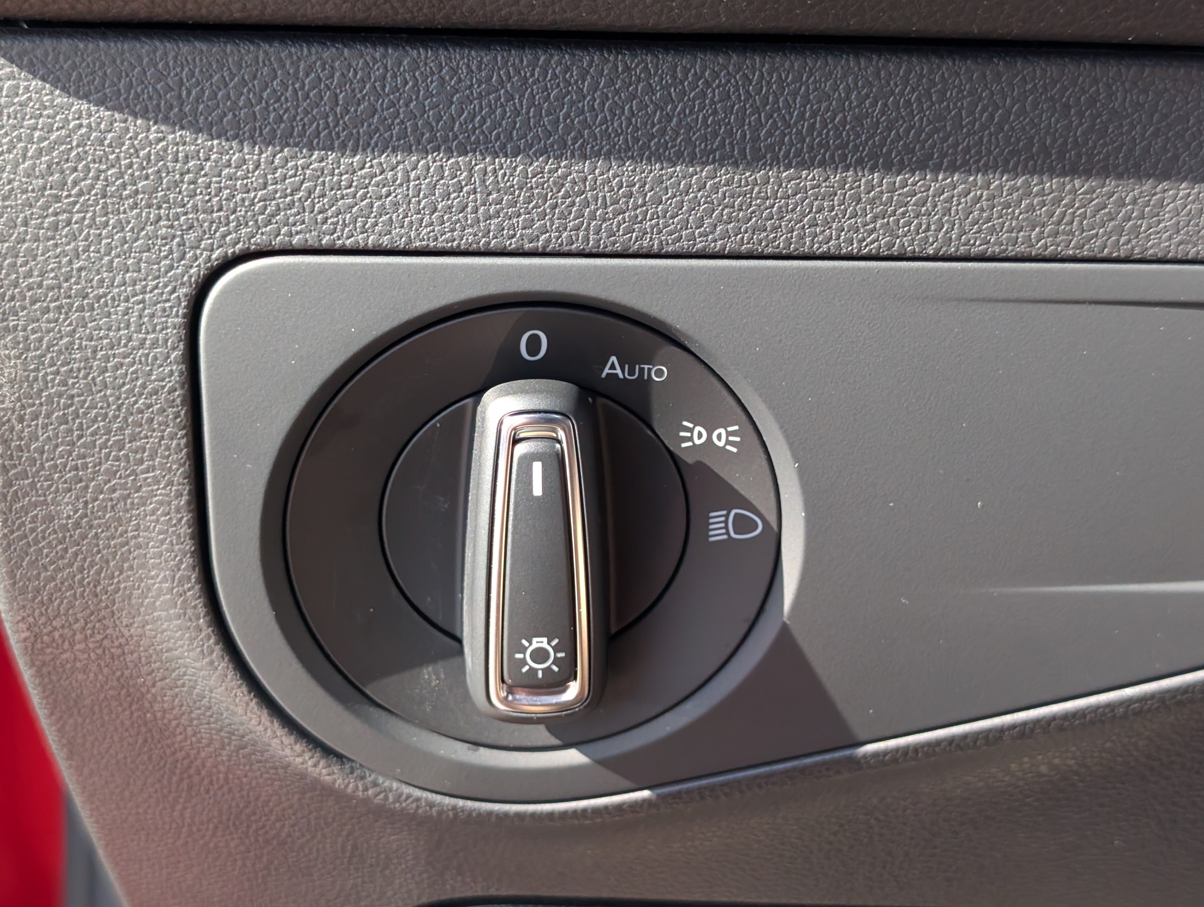 Used 2023 Volkswagen Tiguan SE FWD image 20
