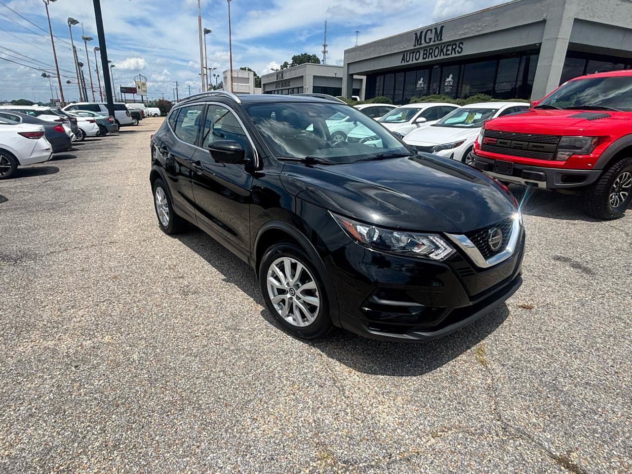 Used 2022 Nissan Rogue Sport SV w/ Technology Package AWD/4WD image 3
