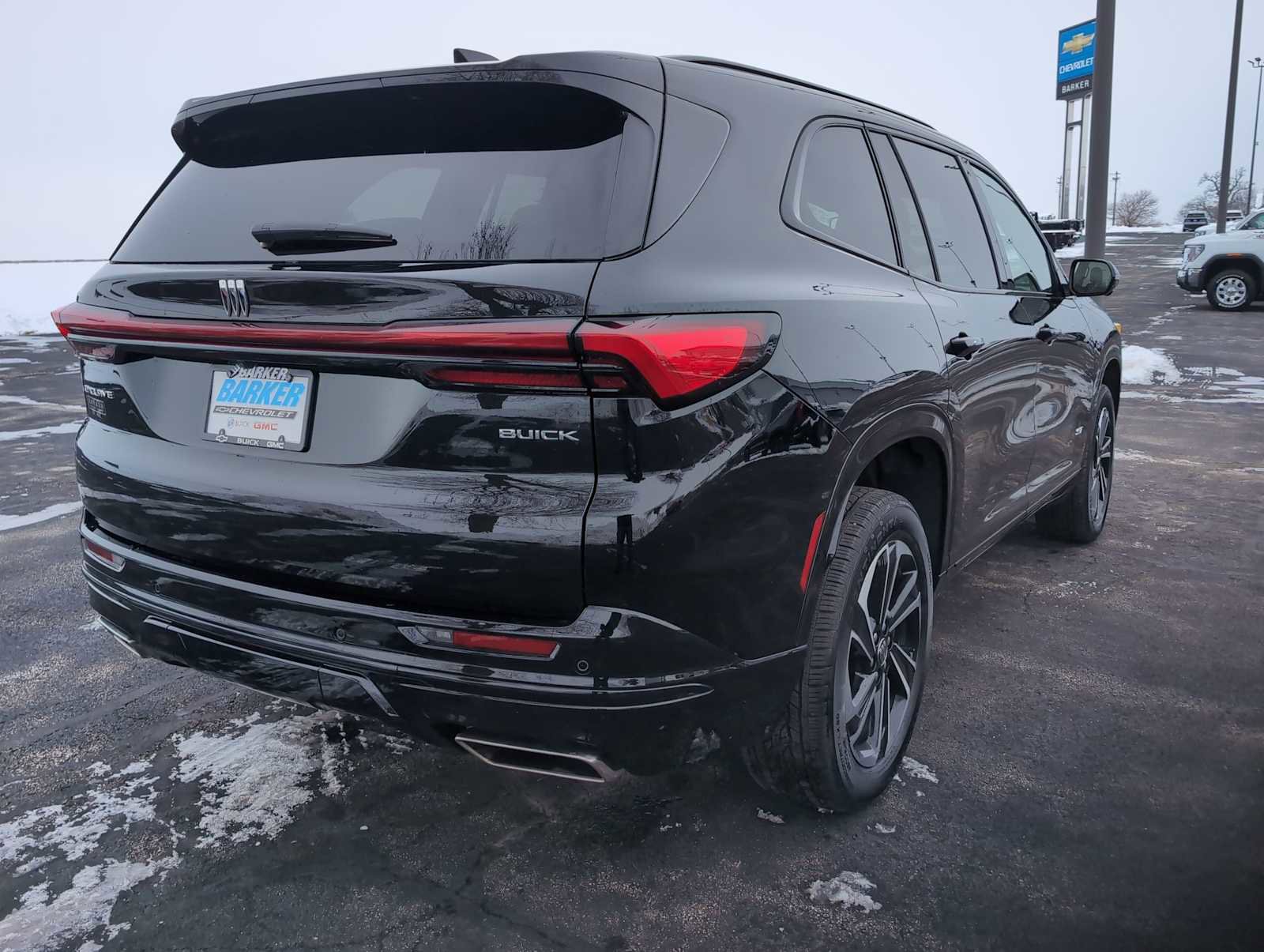 Used 2025 Buick Enclave Sport Touring image 13