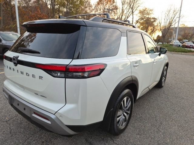 Used 2022 Nissan Pathfinder SL image 9