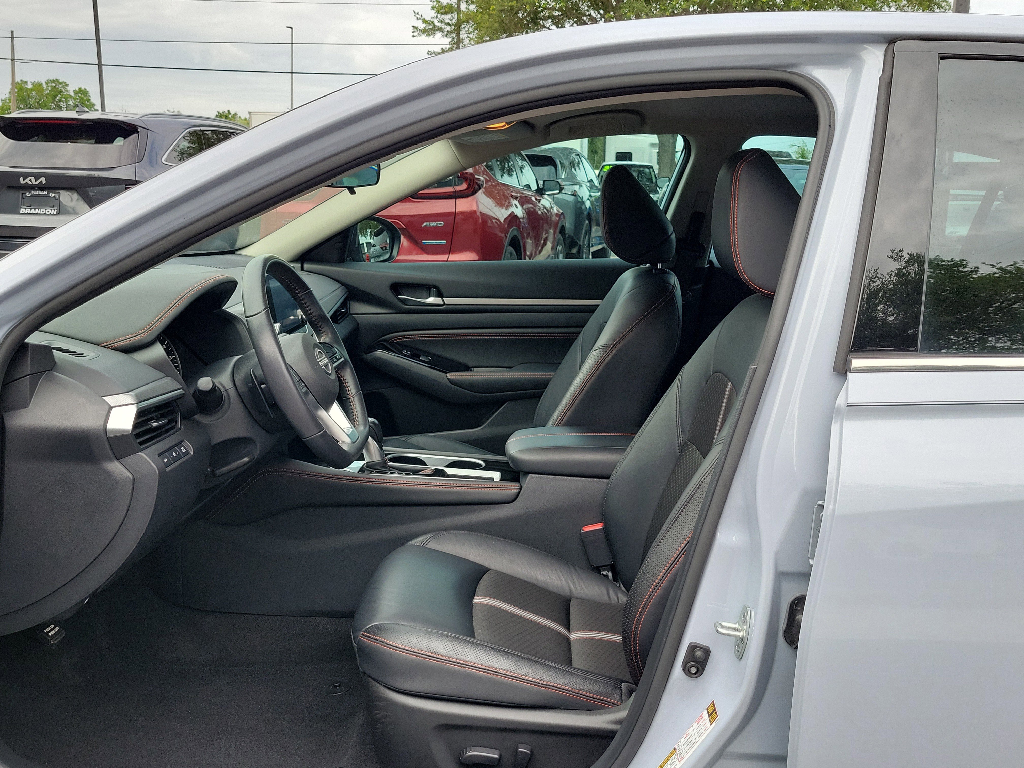 Certified 2023 Nissan Altima 2.5 SR FWD image 19