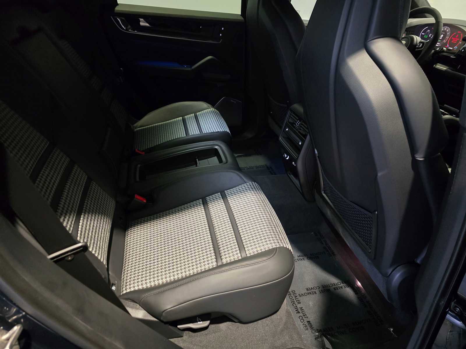 New 2026 Porsche Cayenne Turbo image 16