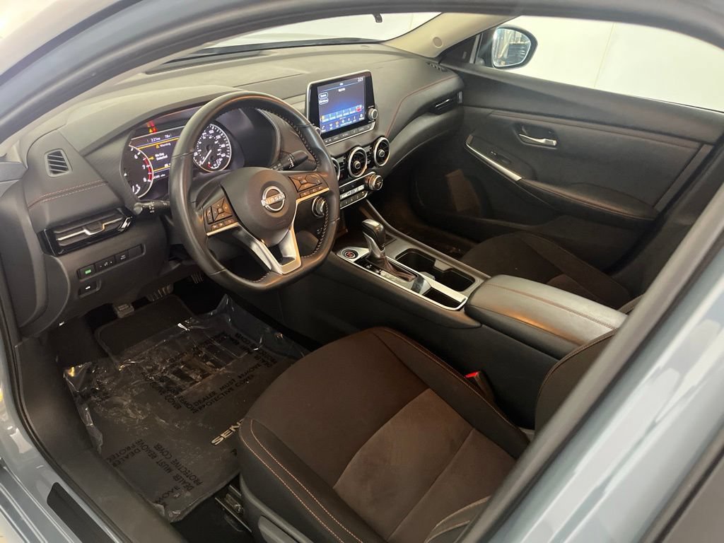 Used 2025 Nissan Sentra SR FWD image 25