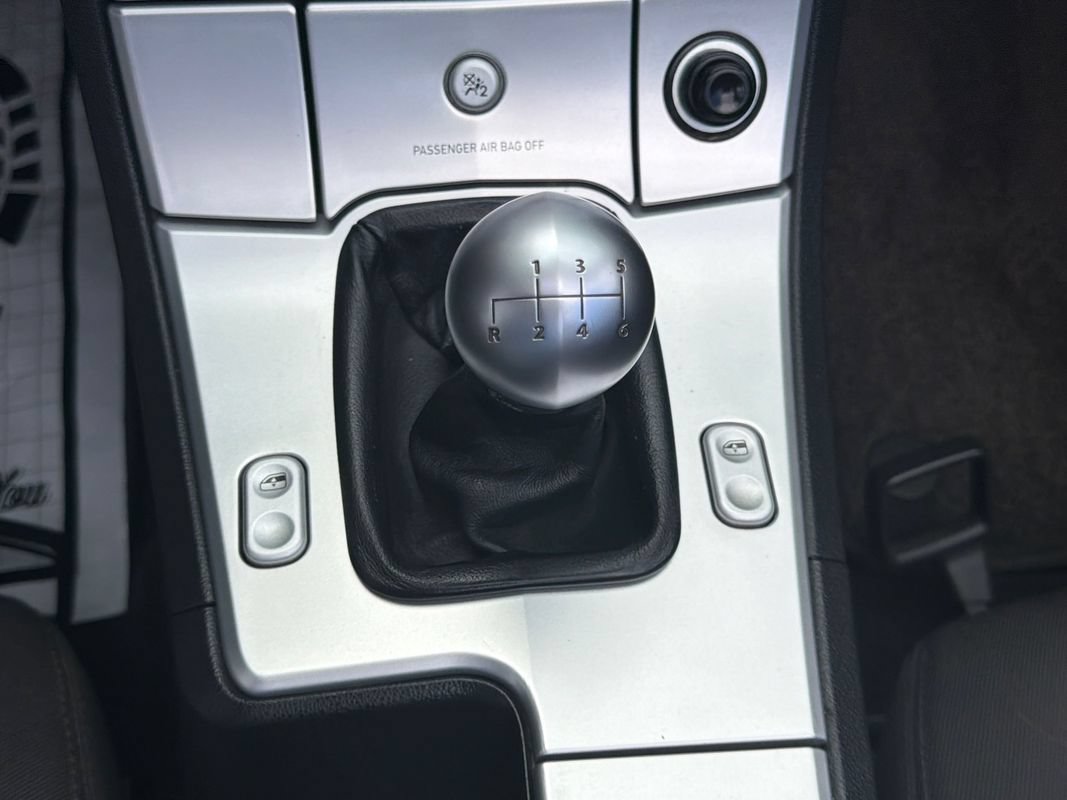 Used 2005 Chrysler Crossfire Convertible RWD image 18