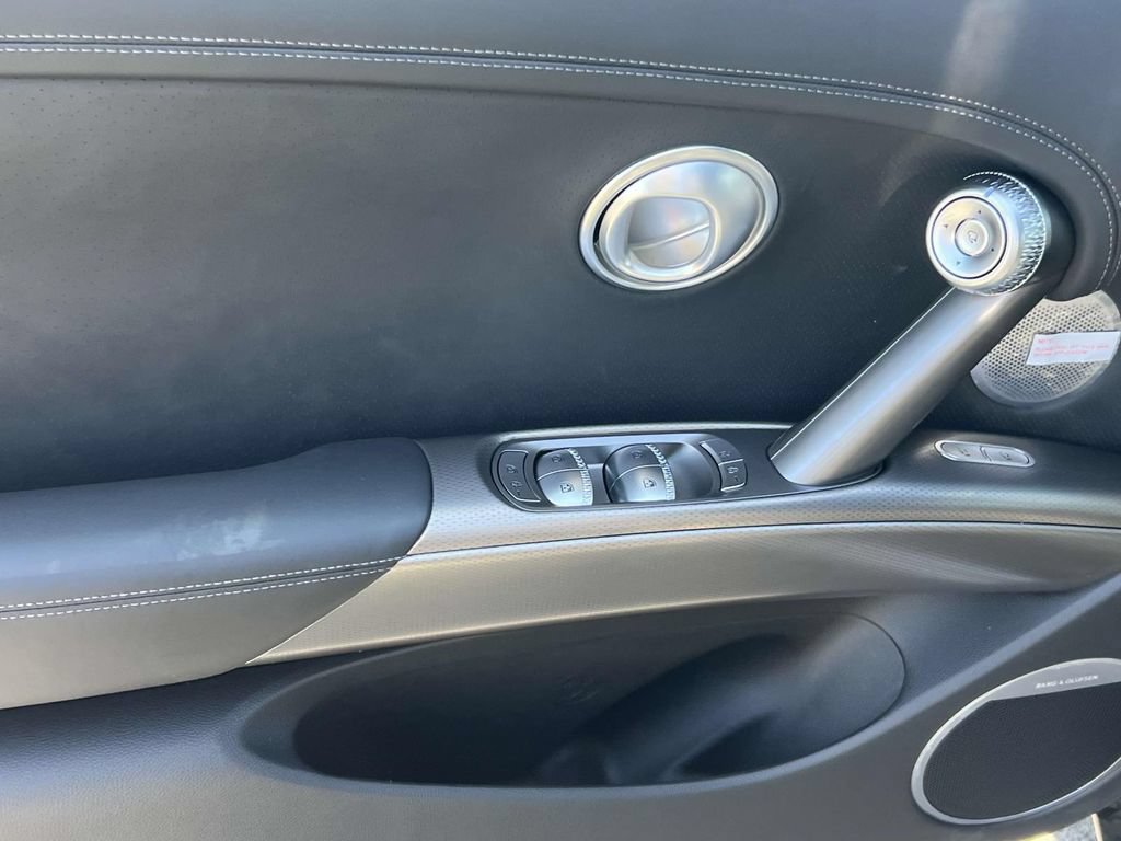 New 2024 Genesis GV60 Advanced AWD/4WD image 17