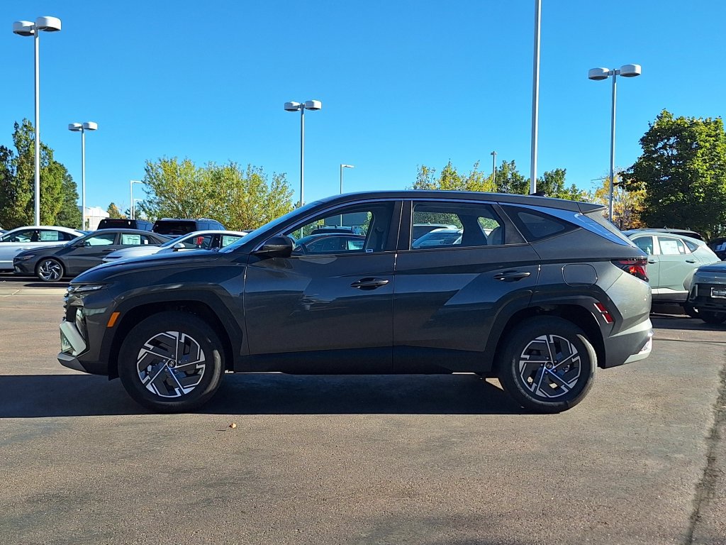 New 2026 Hyundai Tucson Blue SE w/ Tow & Go Package AWD/4WD image 6