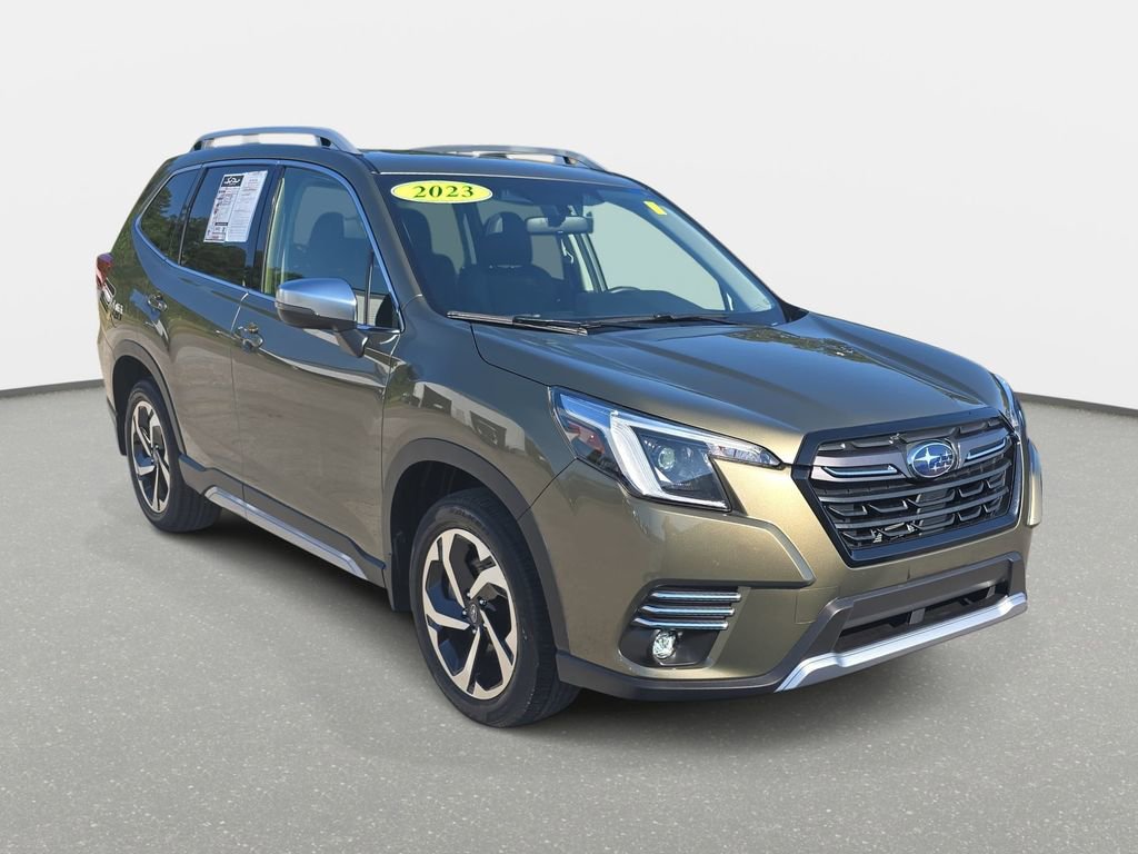 Certified 2023 Subaru Forester Touring AWD/4WD image 3