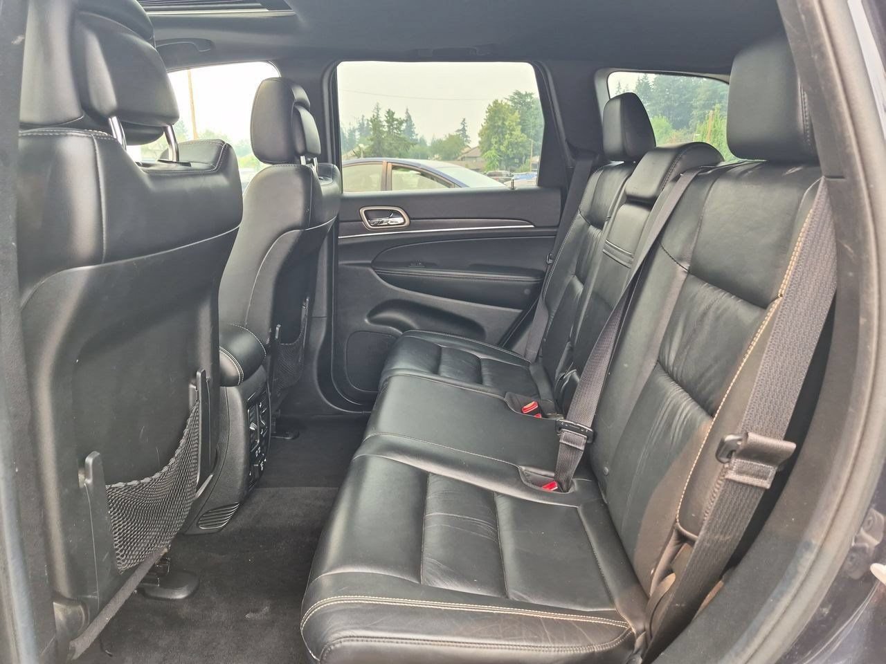 Used 2014 Jeep Grand Cherokee Limited AWD/4WD image 25