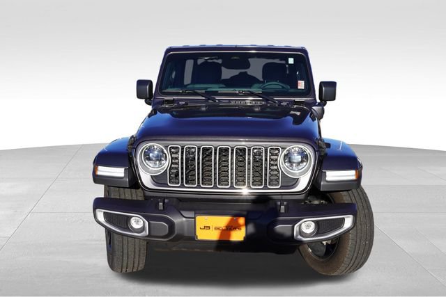 Used 2025 Jeep Wrangler Unlimited Sahara w/ Safety Group AWD/4WD image 12