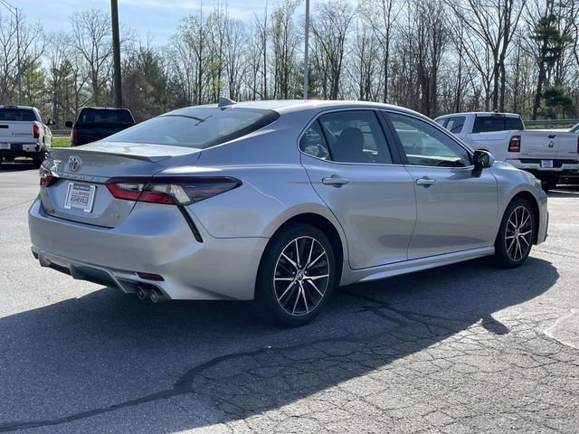 Used 2024 Toyota Camry SE w/ Convenience Package image 5