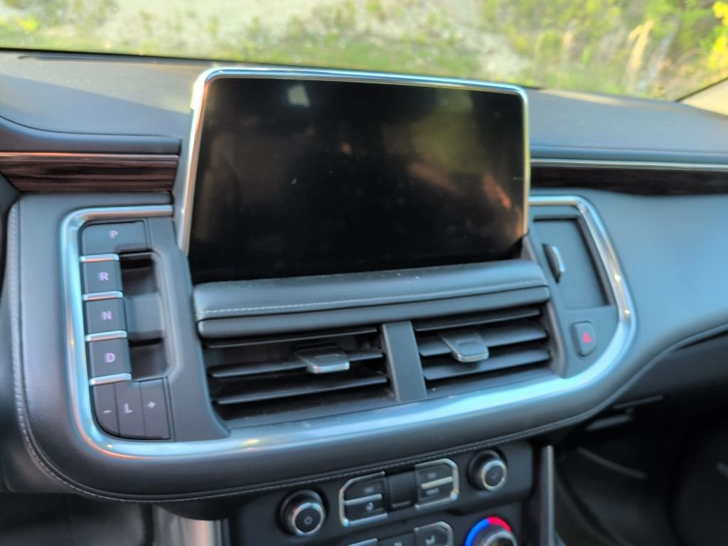 Used 2022 Chevrolet Tahoe LT w/ Luxury Package image 8