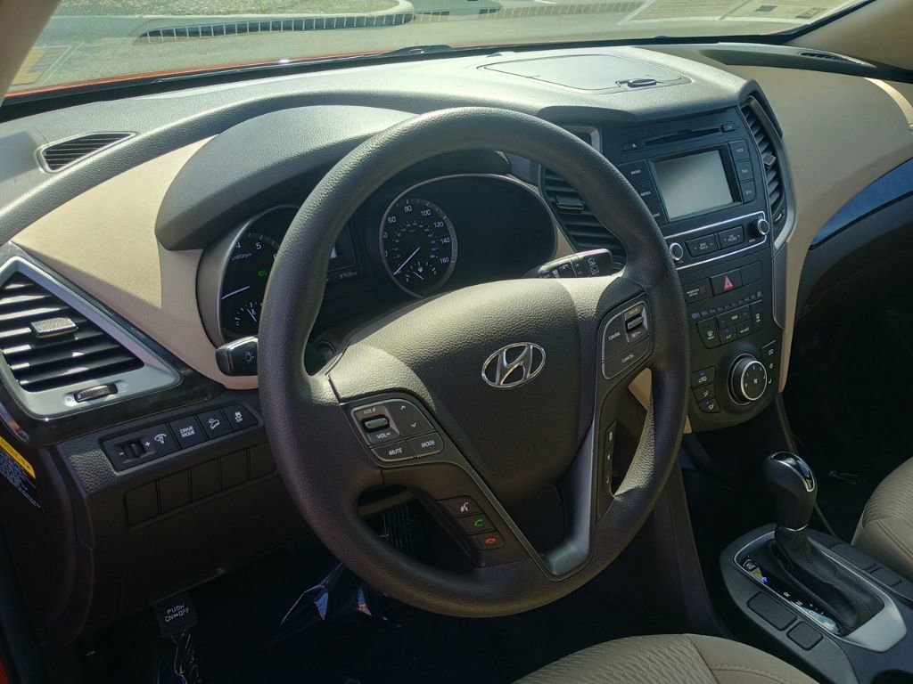Used 2017 Hyundai Santa Fe Sport image 11