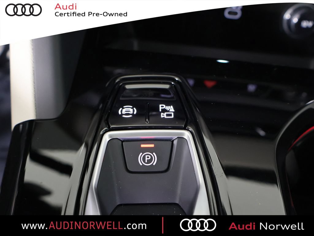 Certified 2025 Audi Q5 Premium w/ Convenience Package AWD/4WD image 5