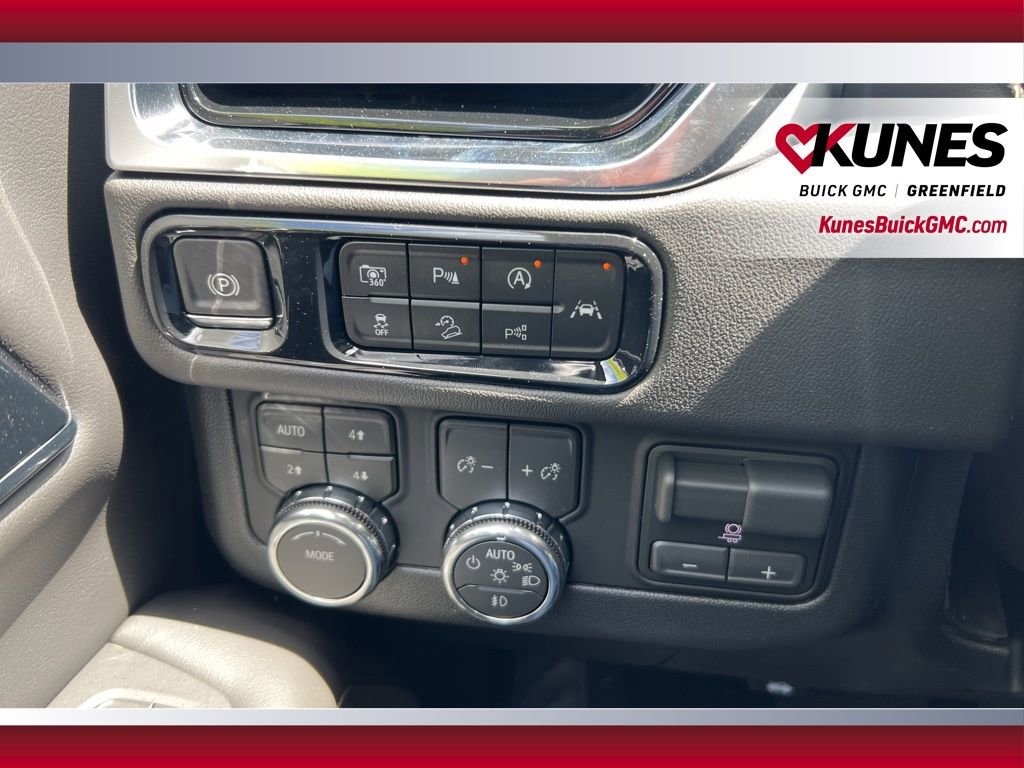 New 2026 GMC Yukon Elevation AWD/4WD image 22