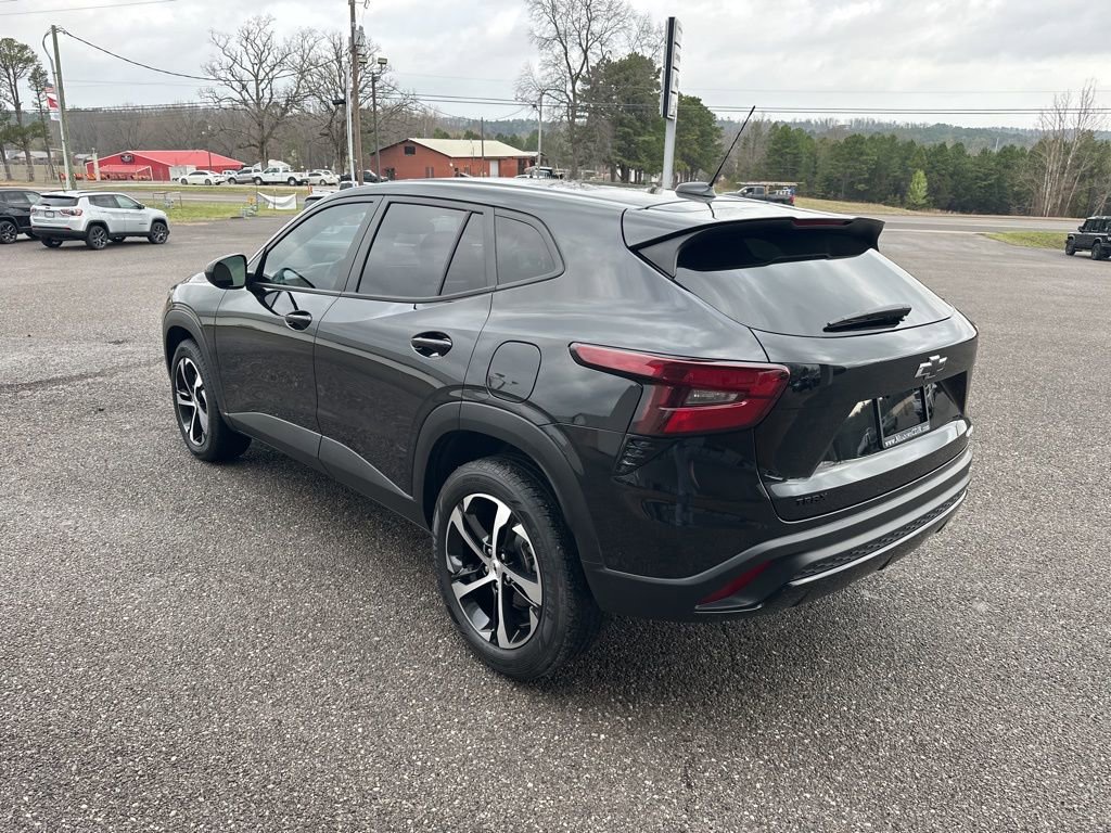 Used 2024 Chevrolet Trax RS image 5