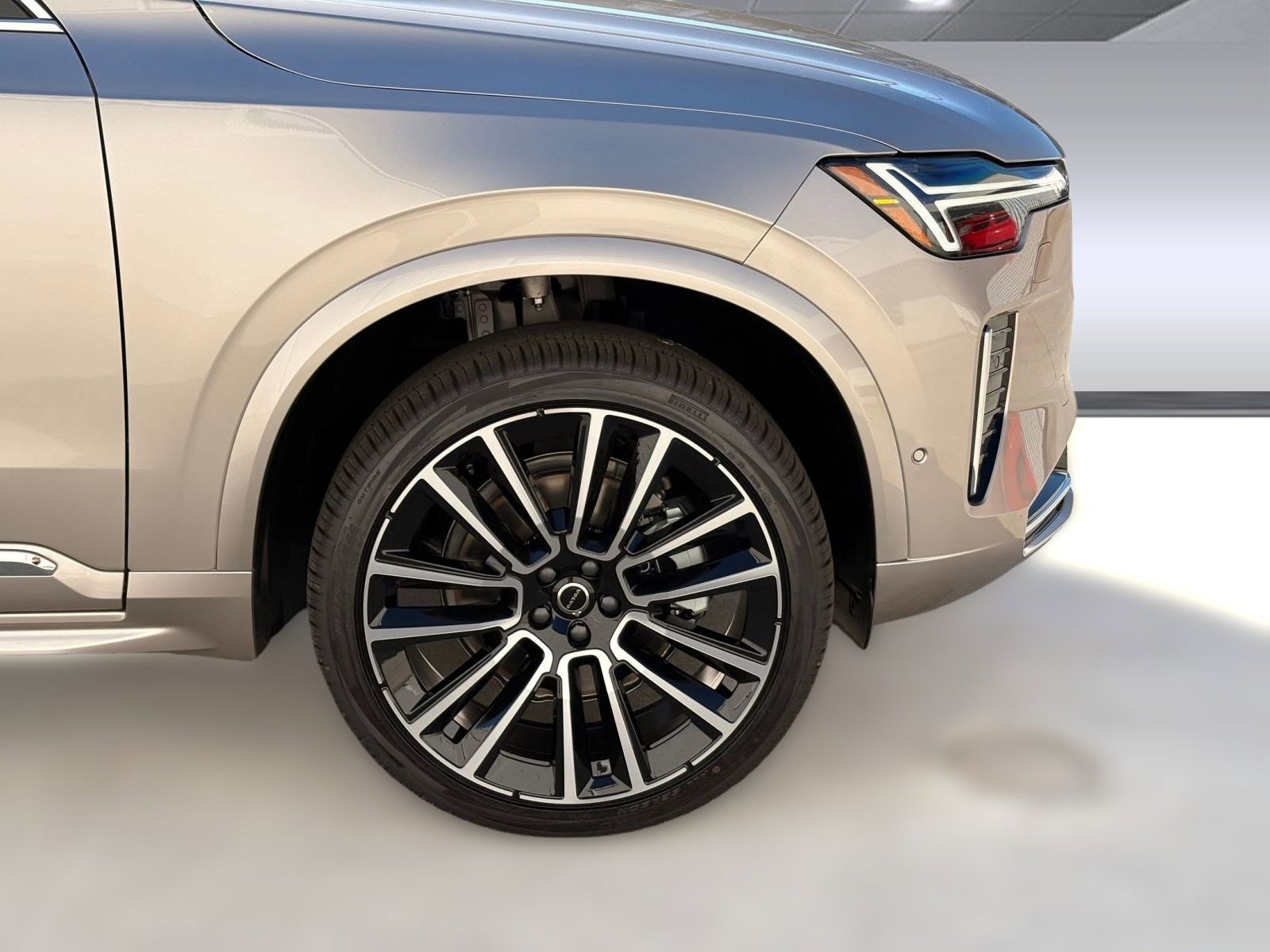 New 2026 Volvo XC90 B6 Ultra image 11