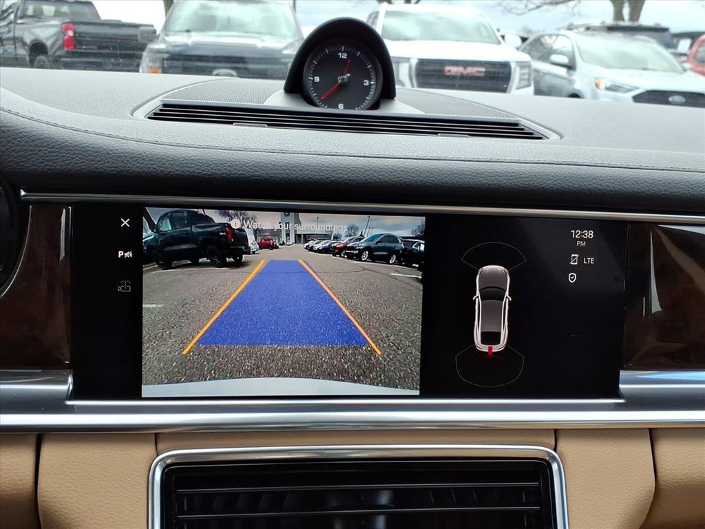 Used 2023 Porsche Panamera 4 image 22