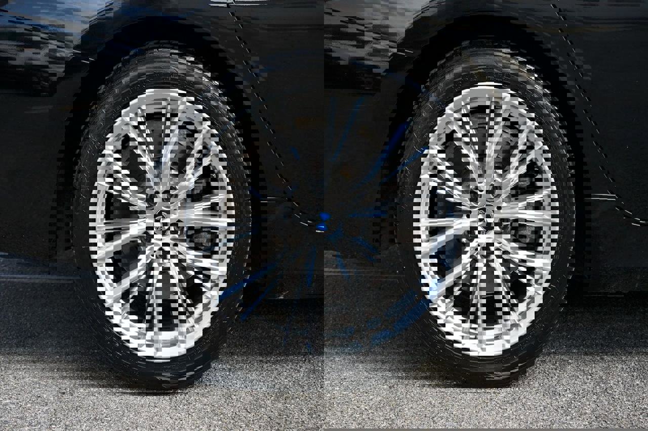 Used 2024 BMW 330i Sedan image 13