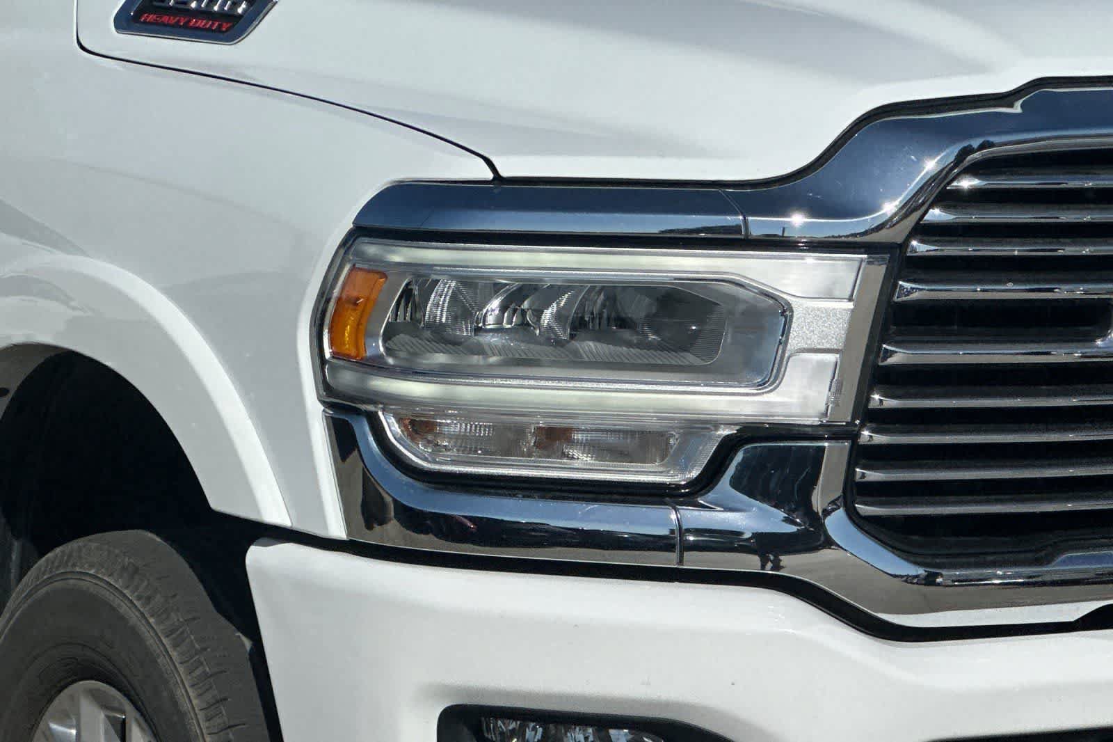 Used 2022 RAM 3500 Laramie AWD/4WD image 34