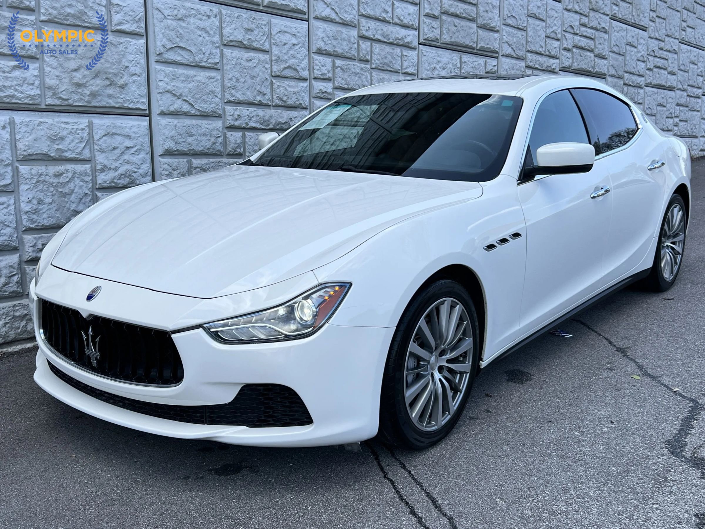 Used 2016 Maserati Ghibli video 1