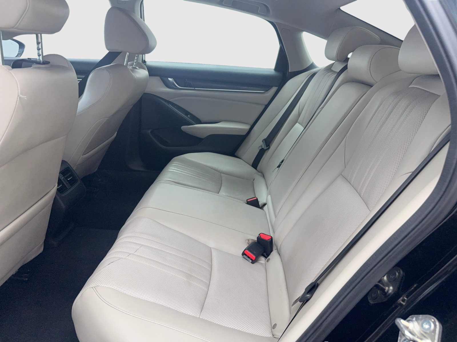Used 2018 Honda Accord Touring image 45