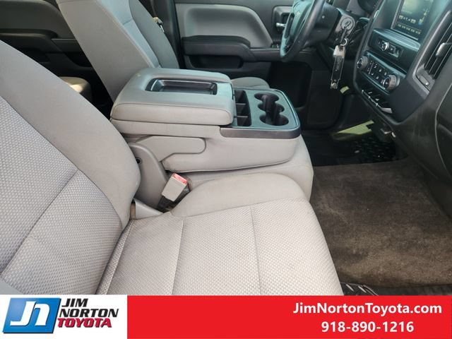 Used 2018 Chevrolet Silverado 1500 Custom w/ Custom Value Package RWD image 15