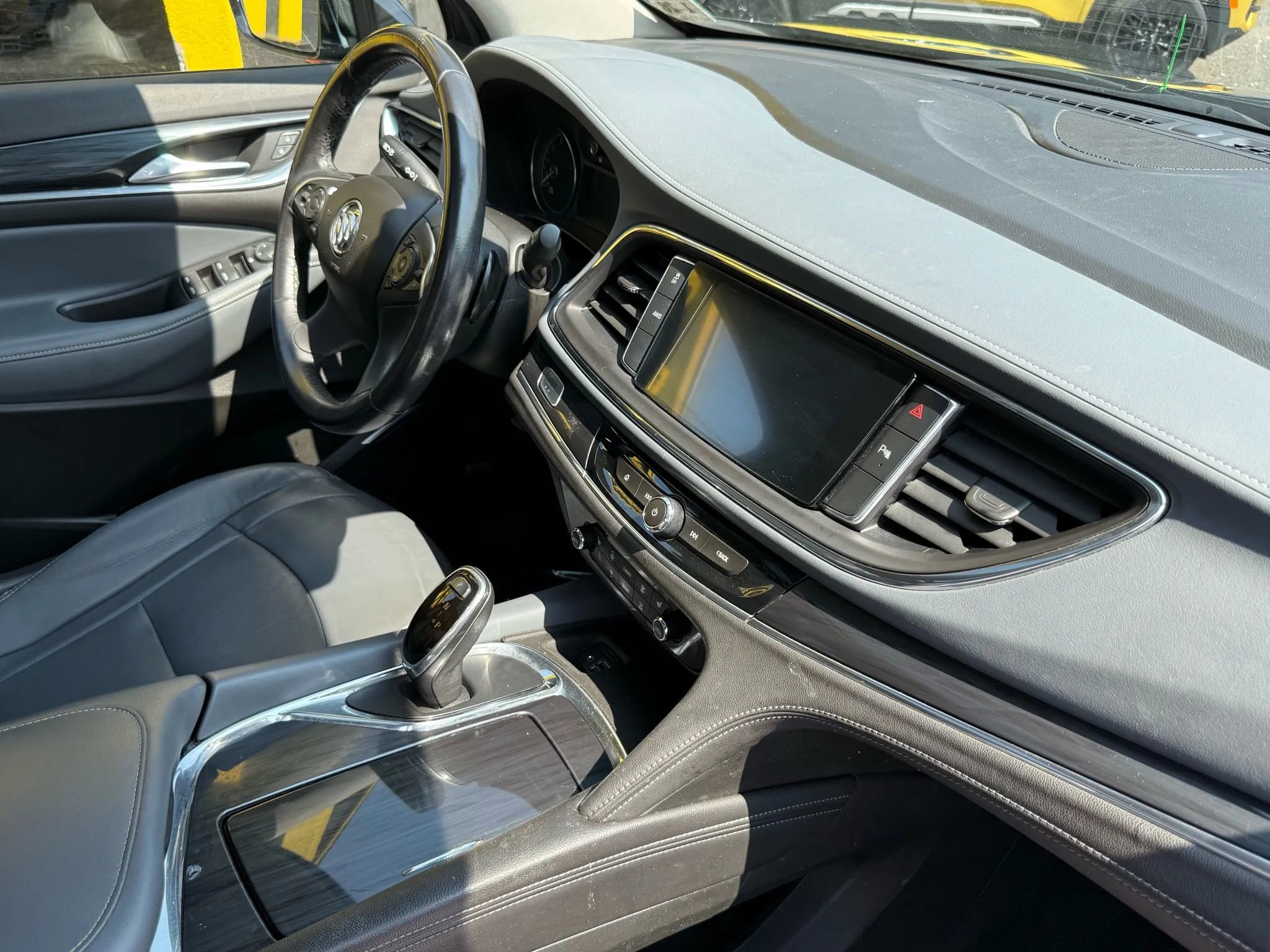 Used 2020 Buick Enclave Essence w/ Sport Touring Edition image 20