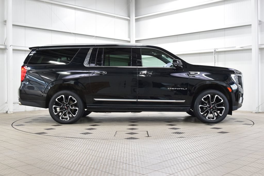Used 2023 GMC Yukon XL Denali w/ LPO, Floor Liner Package AWD/4WD image 9