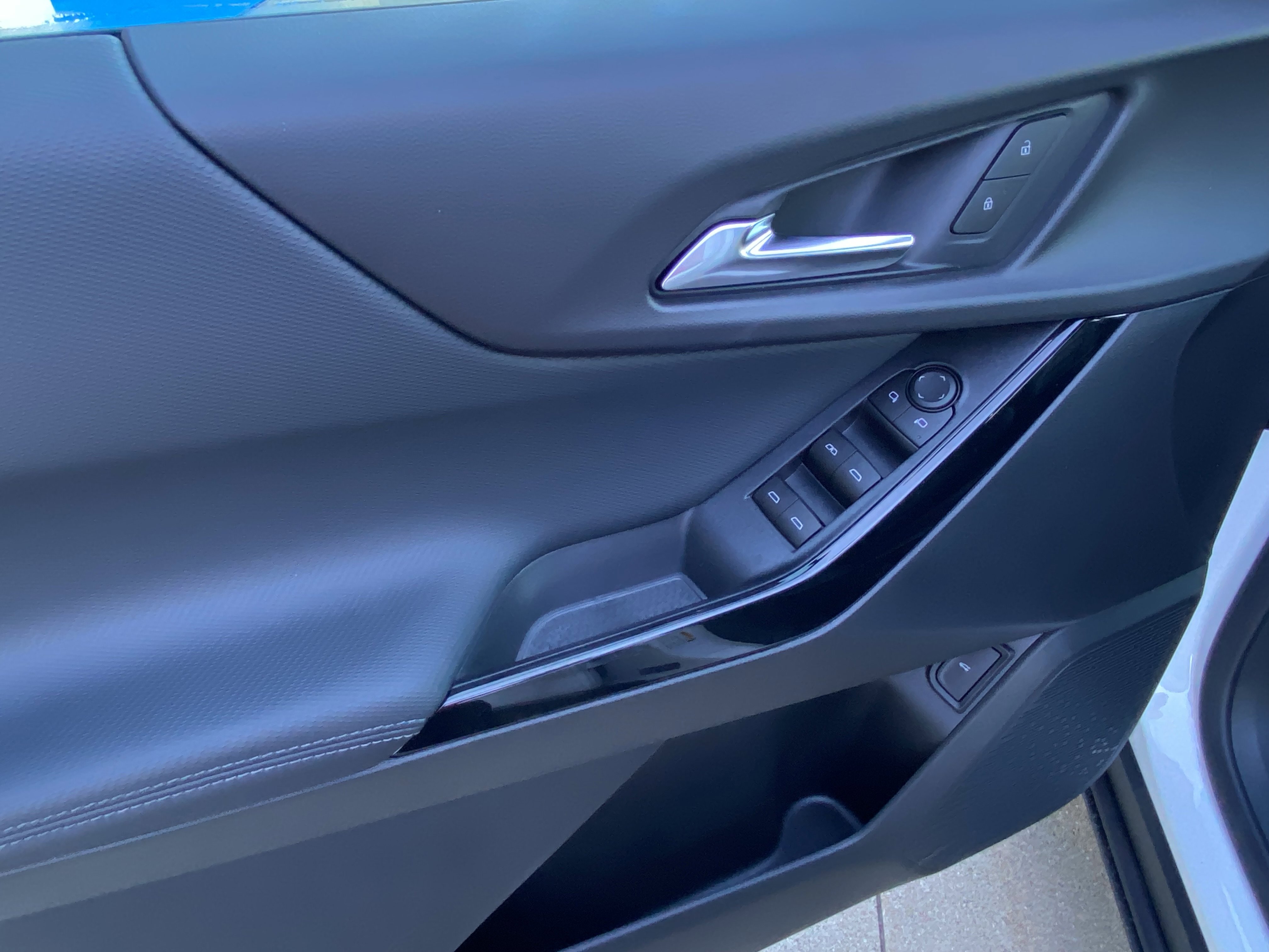 New 2026 Chevrolet Equinox LT w/ Convenience Package II image 22