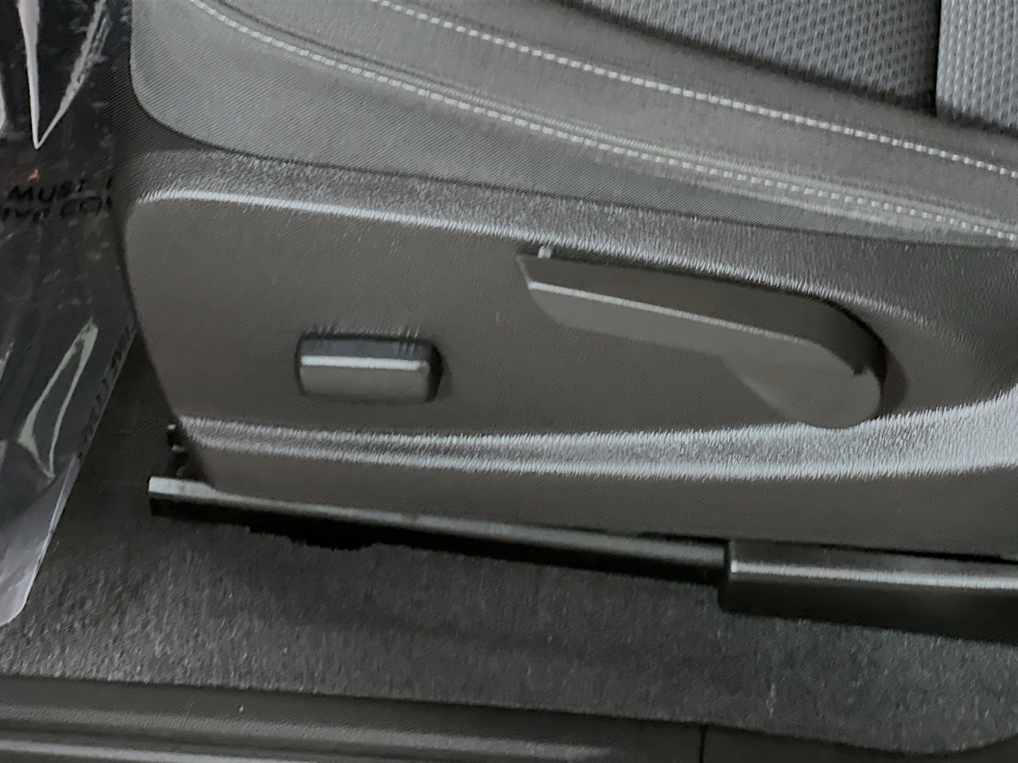 Used 2021 Chevrolet Colorado LT w/ Safety Package AWD/4WD image 16