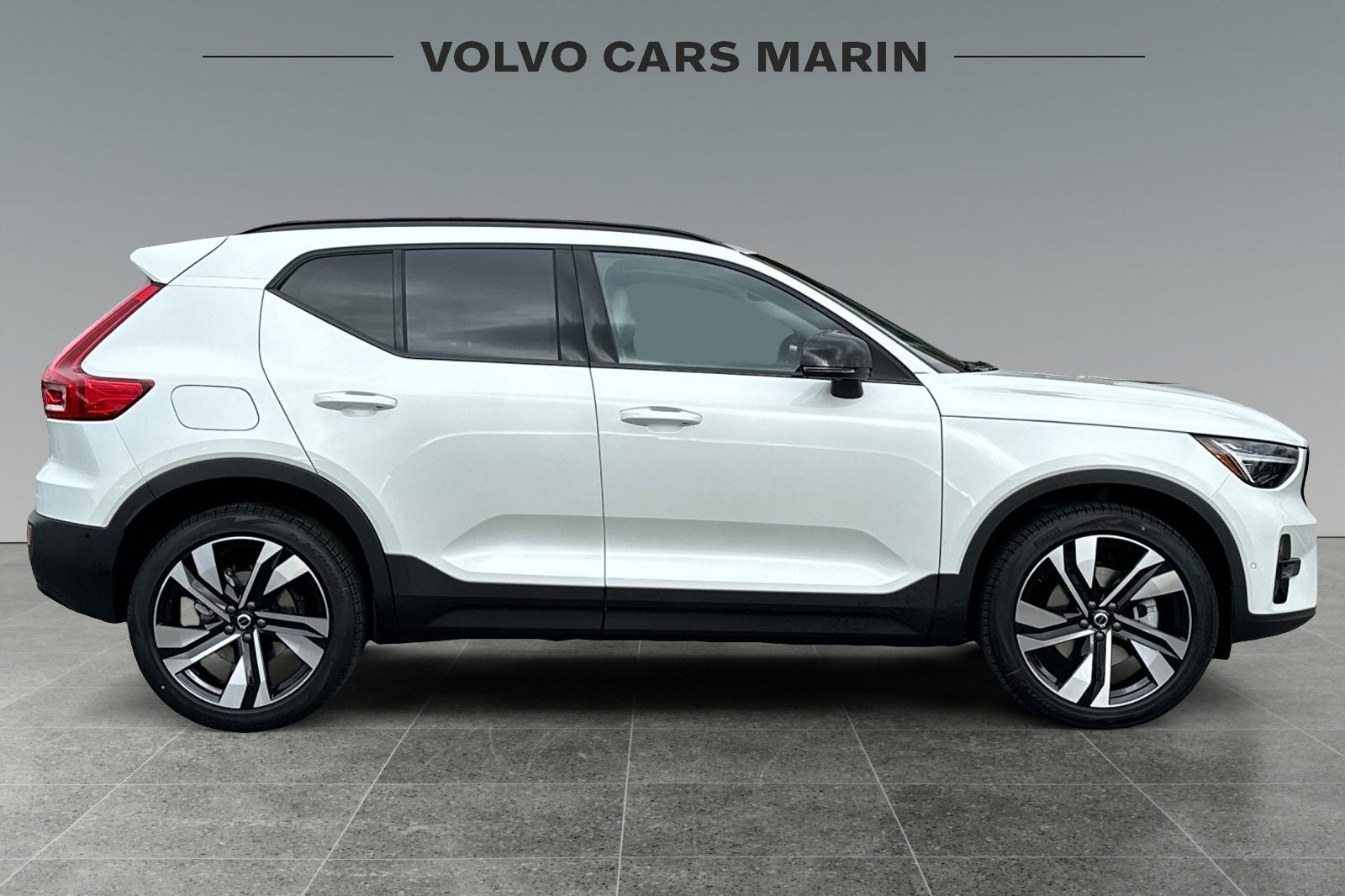 New 2026 Volvo XC40 B5 Ultra w/ Climate Package image 8