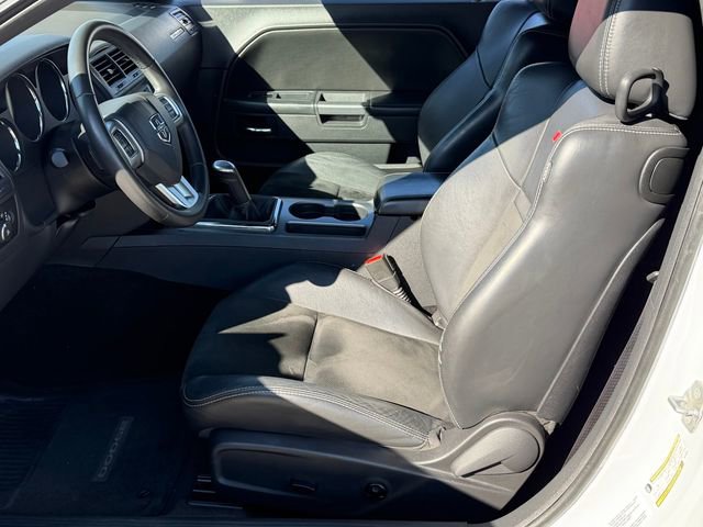 Used 2014 Dodge Challenger R/T RWD image 17