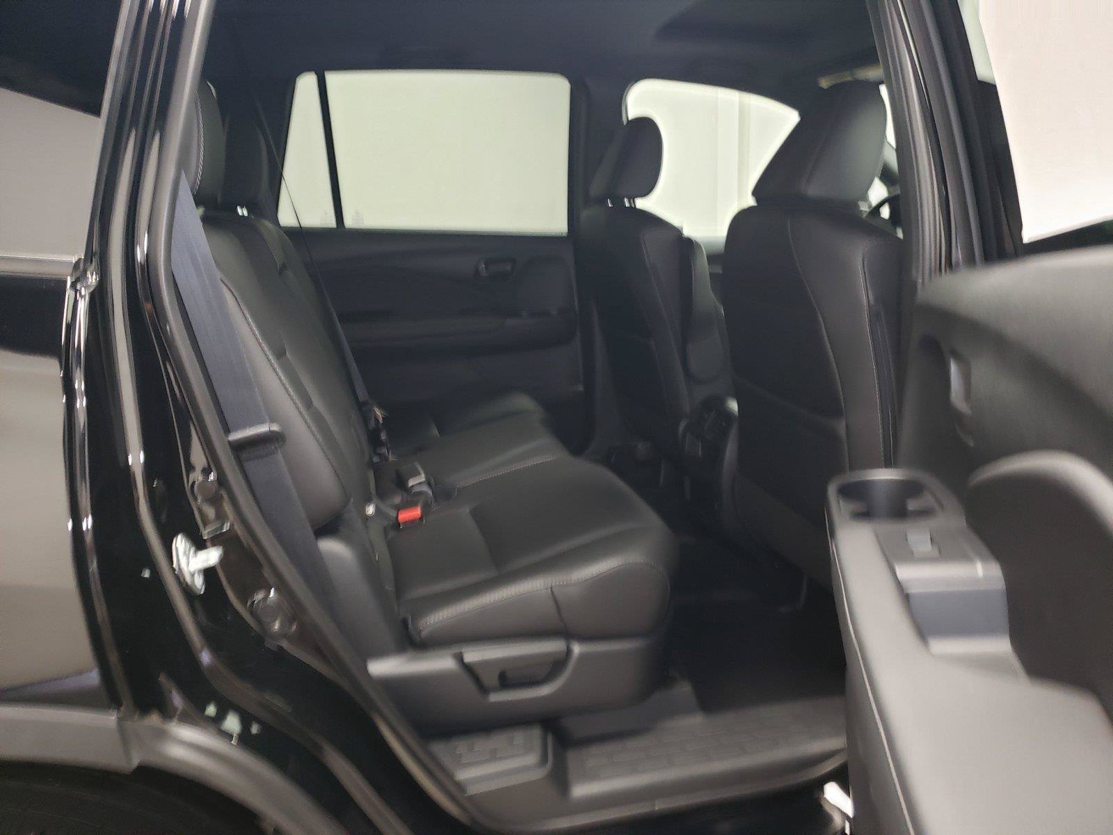 Certified 2023 Honda Passport EX-L image 36