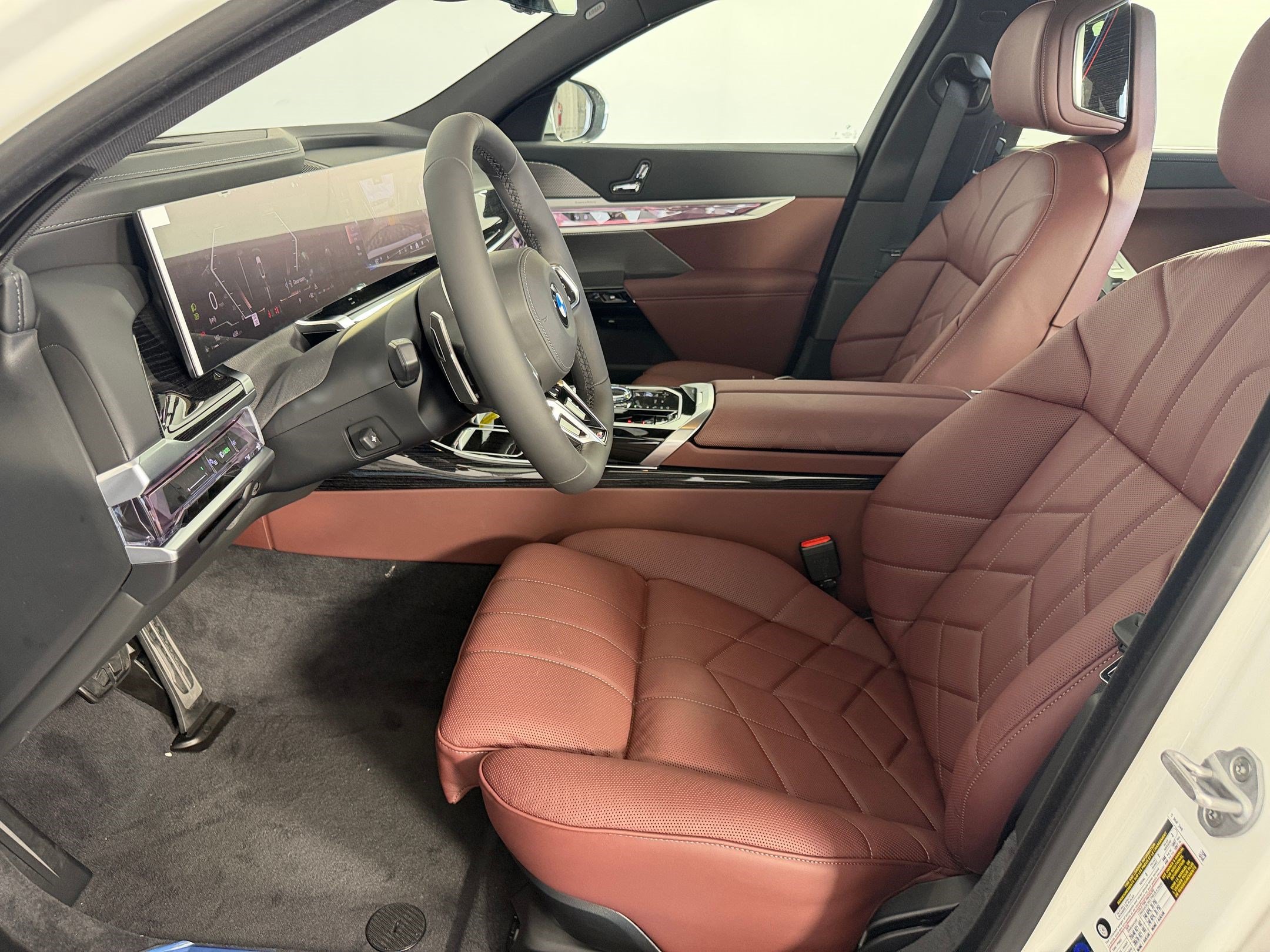 Used 2026 BMW 740i RWD image 5