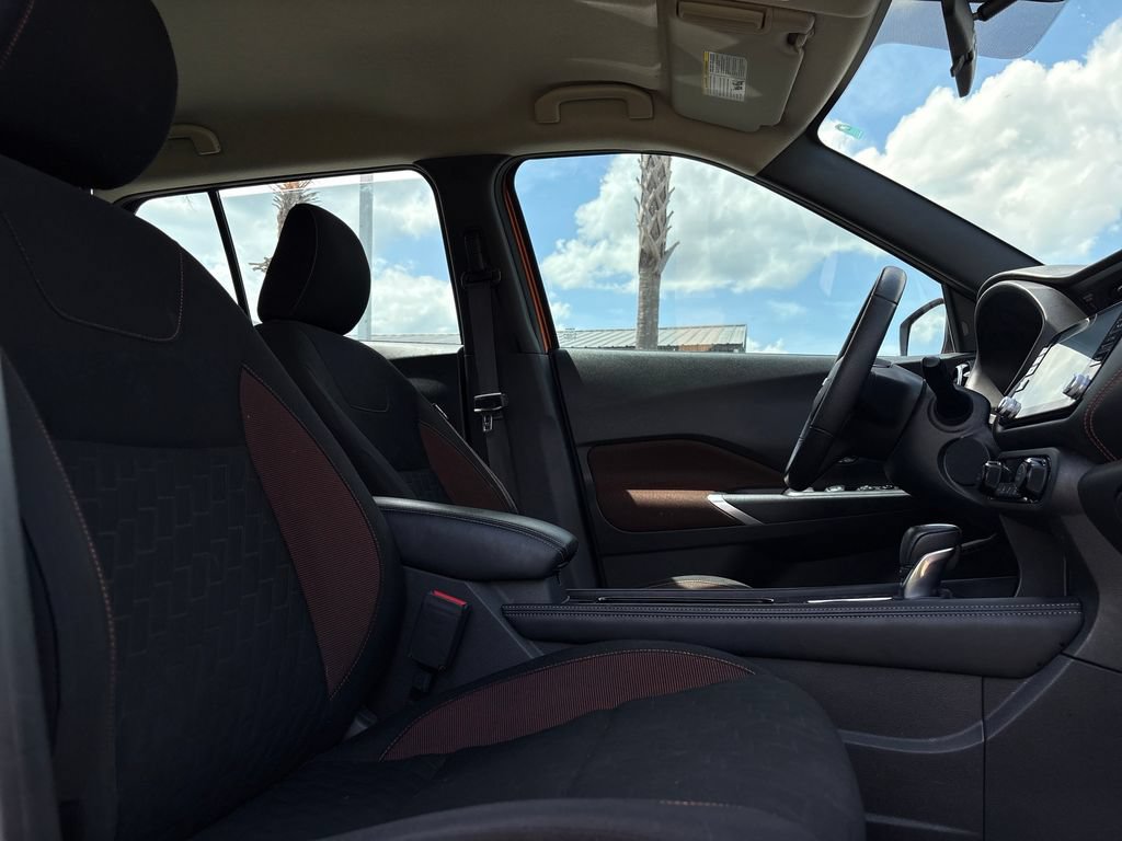 Used 2021 Nissan Kicks SR FWD image 23