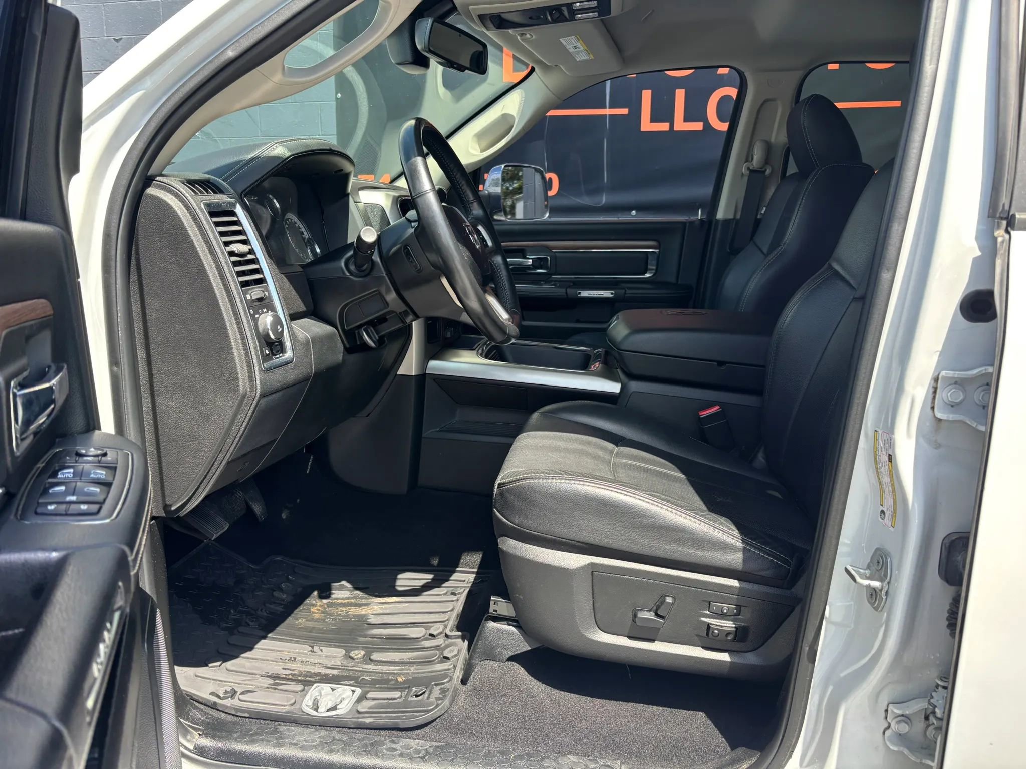 Used 2018 RAM 2500 Laramie AWD/4WD image 20