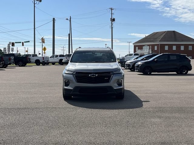 Used 2023 Chevrolet Traverse RS w/ LPO, Floor Liner Package FWD image 8