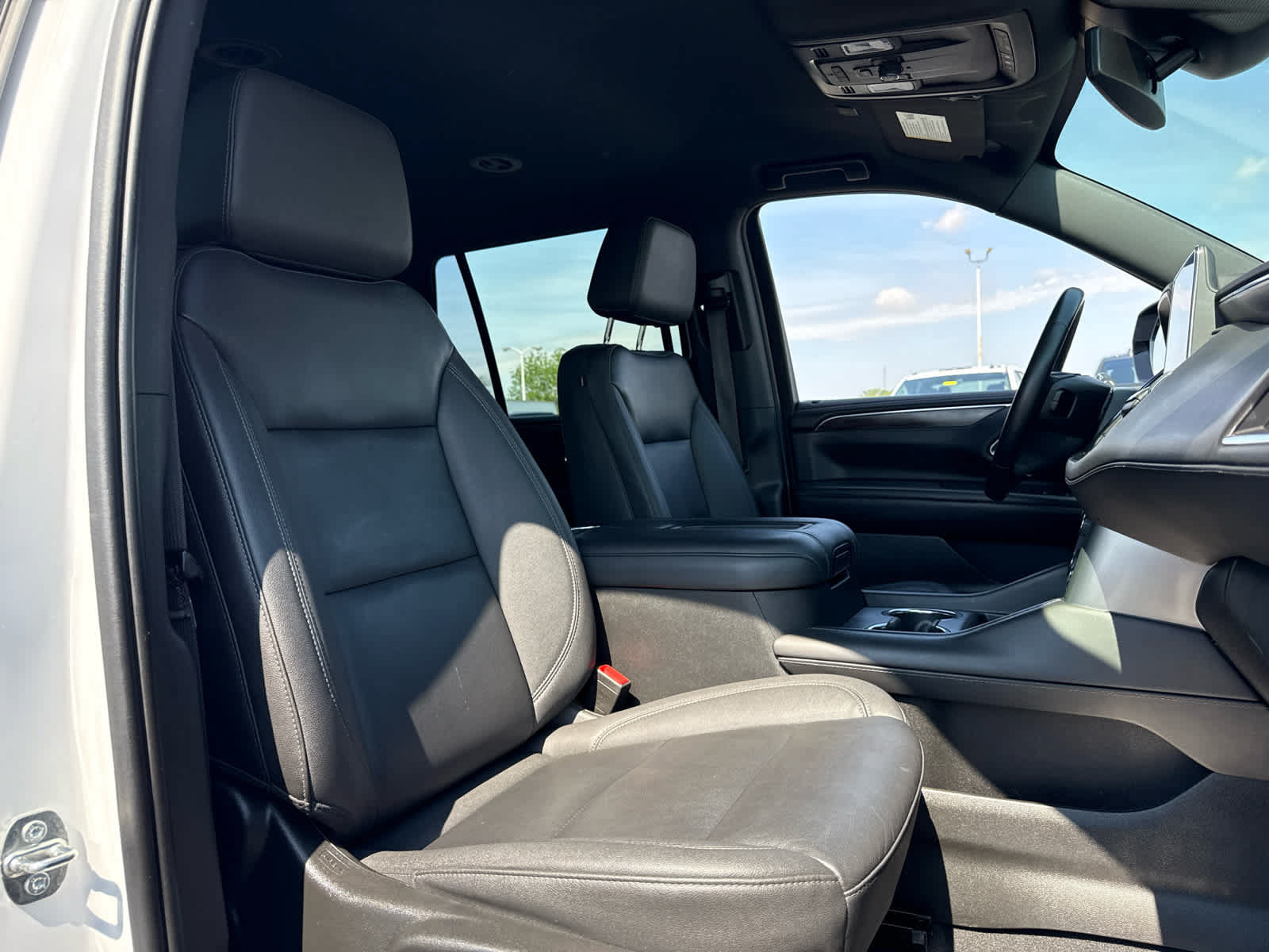 Certified 2023 Chevrolet Tahoe LT w/ Luxury Package AWD/4WD image 26