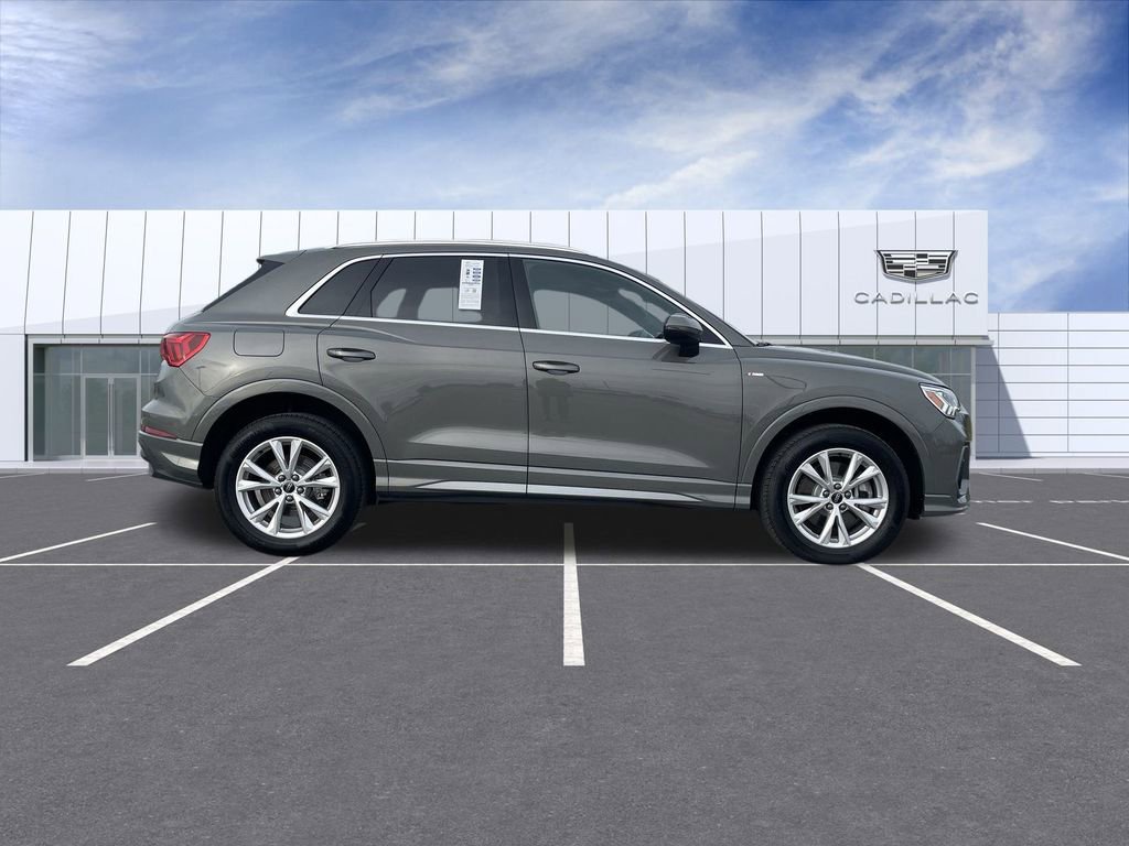 Used 2025 Audi Q3 2.0T Premium image 9