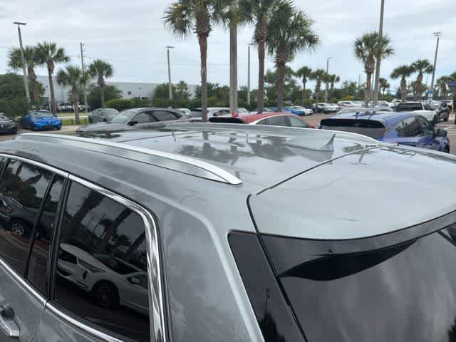 Used 2025 Cadillac XT6 Premium Luxury w/ LPO, Floor Liner Package FWD image 9