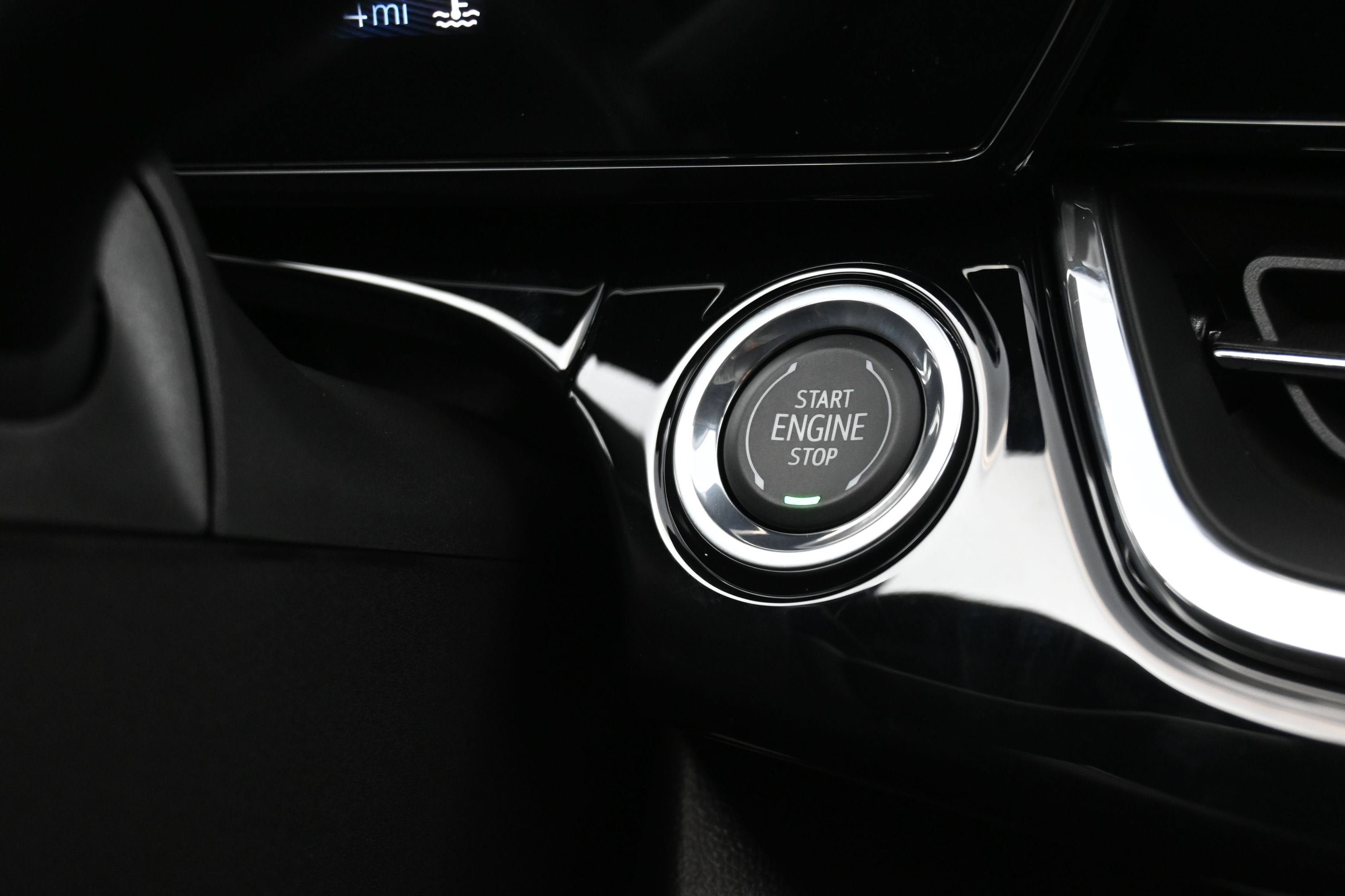 New 2026 Chevrolet Trax RS w/ Driver Confidence Package FWD image 19