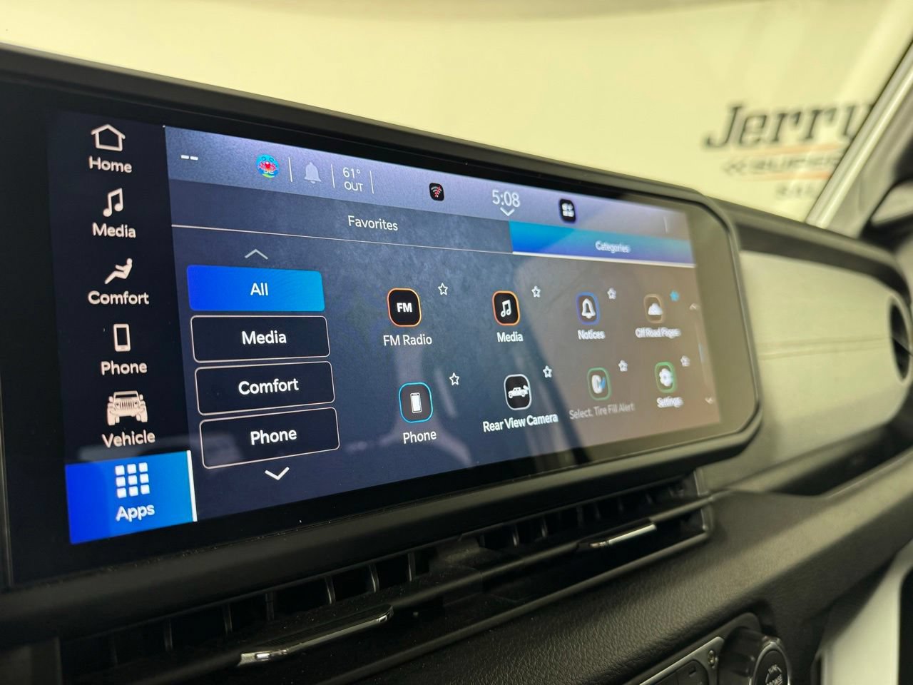 Used 2024 Jeep Gladiator Sport AWD/4WD image 24