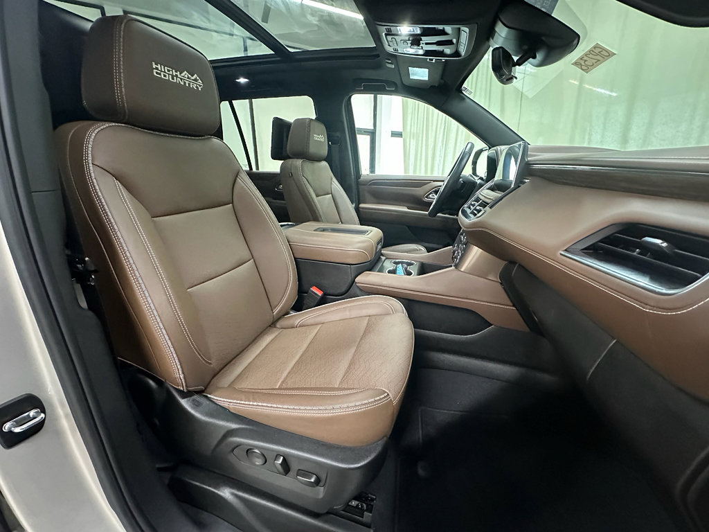 Used 2024 Chevrolet Tahoe High Country w/ Advanced Technology Package image 19