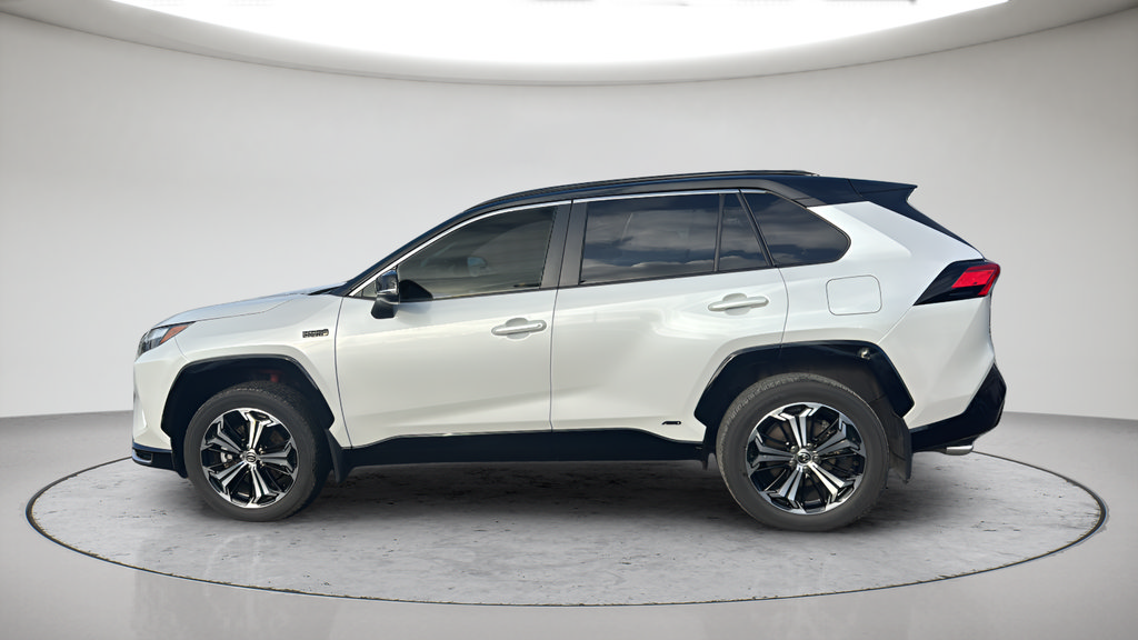 Used 2024 Toyota RAV4 XSE AWD/4WD image 11