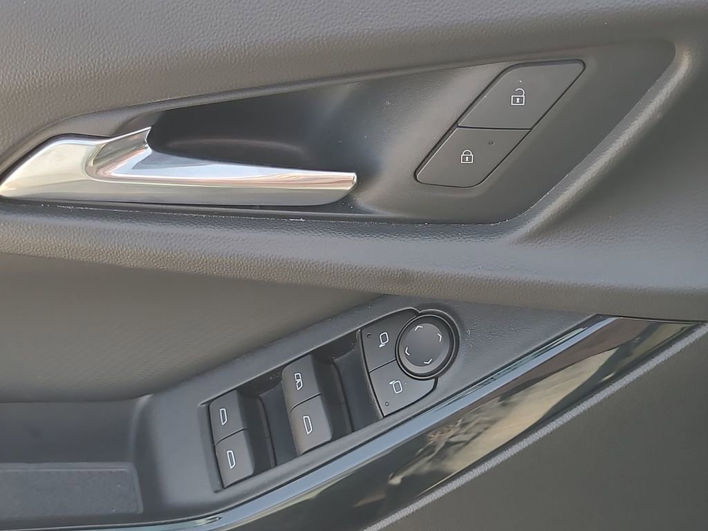 Certified 2025 Chevrolet Equinox LT image 24