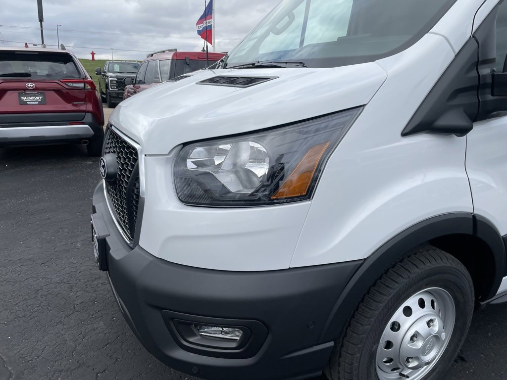 New 2026 Ford Transit 350 148 Medium Roof AWD image 38