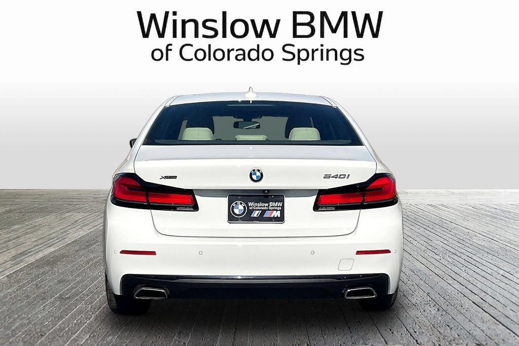 Used 2023 BMW 540i xDrive w/ Convenience Package AWD/4WD image 5